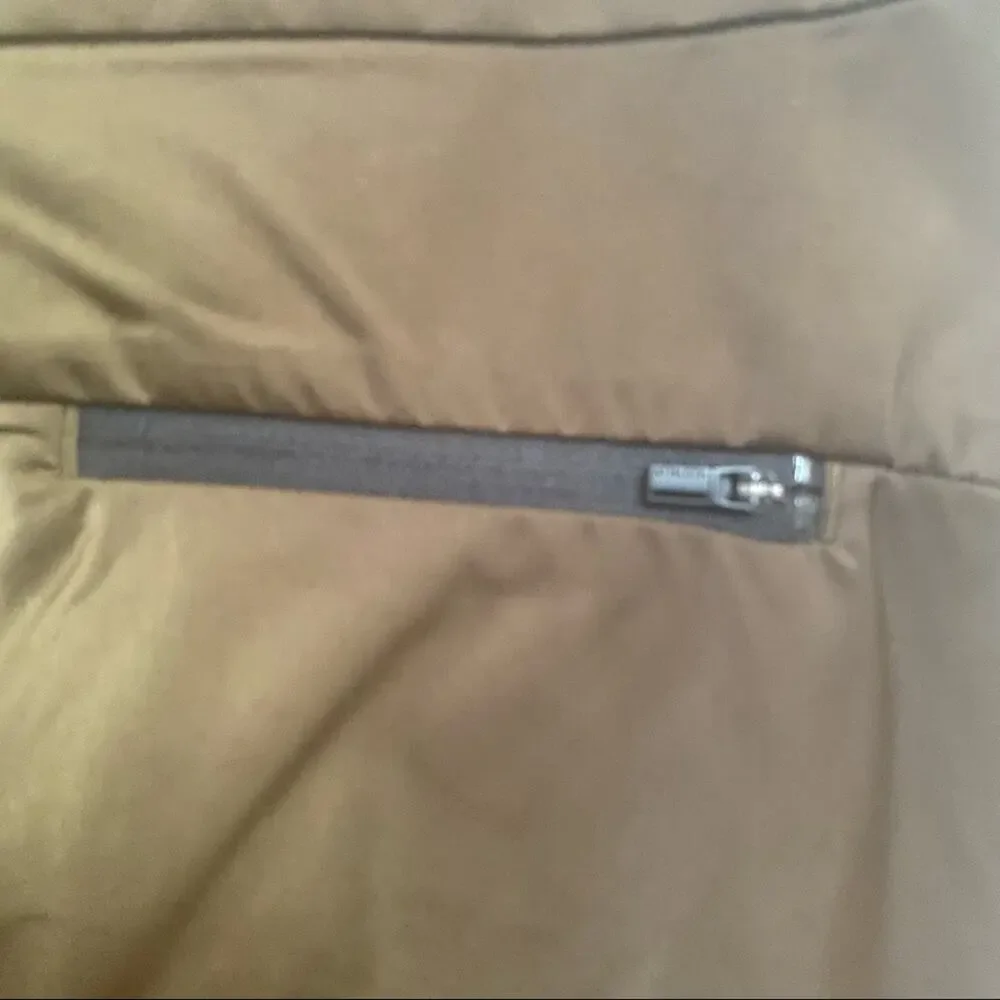 Athleta Radiant Joggers size 0 Tortuga Olive Green Athleisure Pants Travel
